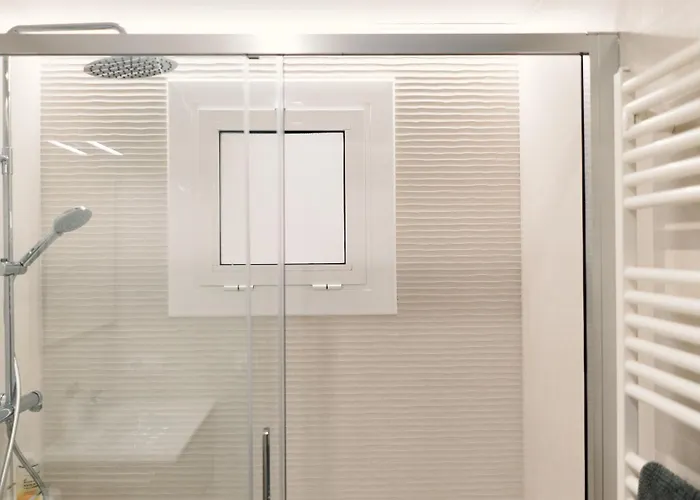 Seahomes Vacations - Amazing Seafront & Pkg 公寓