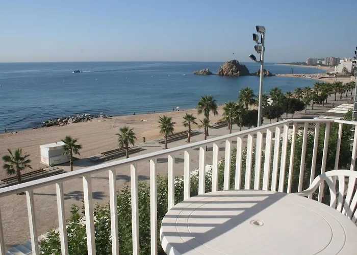 Apartment Seahomes Vacations - Amazing Seafront & Pkg Blanes