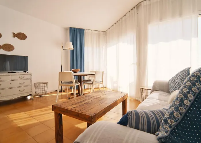 Seahomes Vacations - Amazing Seafront & Pkg *