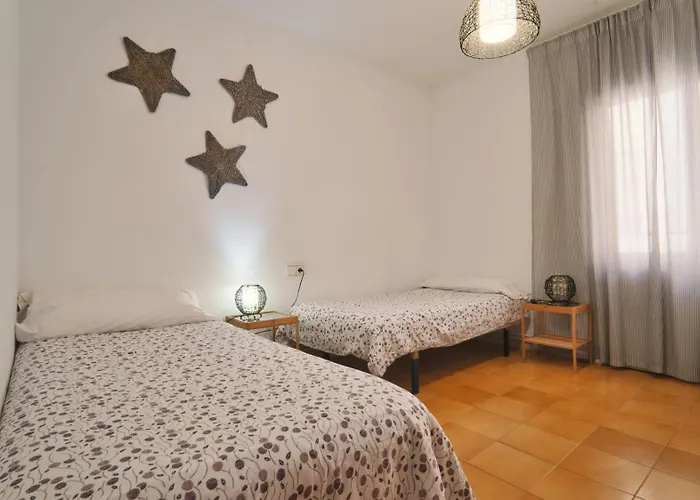 Seahomes Vacations - Amazing Seafront & Pkg * Blanes