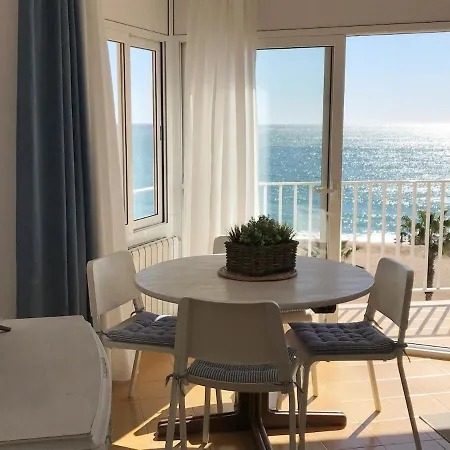 Seahomes Vacations - Amazing Seafront & Pkg Appartement Blanes