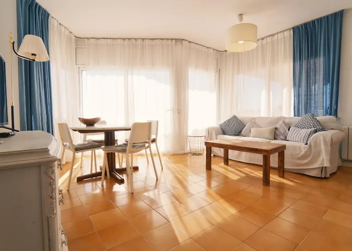 Διαμέρισμα Seahomes Vacations - Amazing Seafront & Pkg Blanes