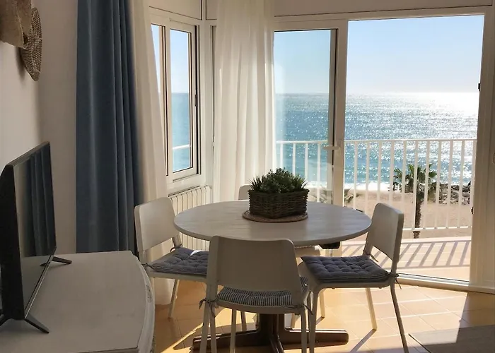 Seahomes Vacations - Amazing Seafront & Pkg Διαμέρισμα Blanes