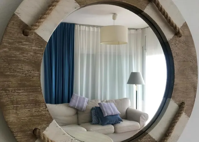 Seahomes Vacations - Amazing Seafront & Pkg